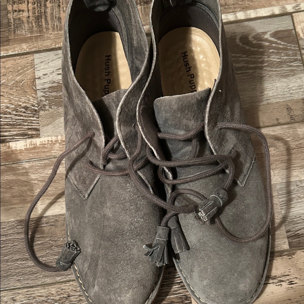 Hush Puppies Men's Chukka Boots in Gray Suede
